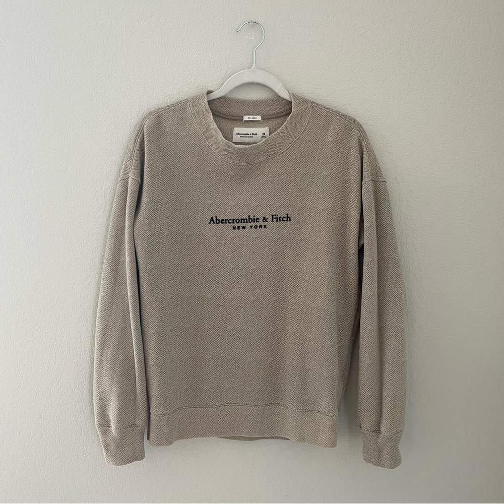 Abercrombie and Fitch Relaxed Crewneck Sweatshirt Logo Neutral XS